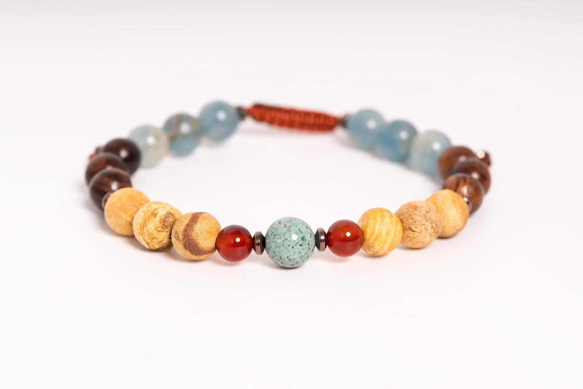 Bracciale in Calcedonio blu, Legno, Palo Santo, Corniola e Diaspro Oceano