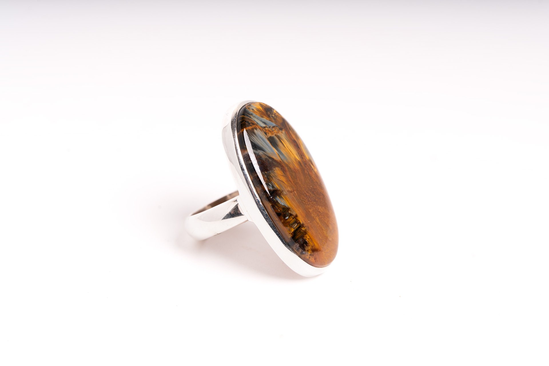 Anello collezione Cerchio Vivo. Elementi in argento
