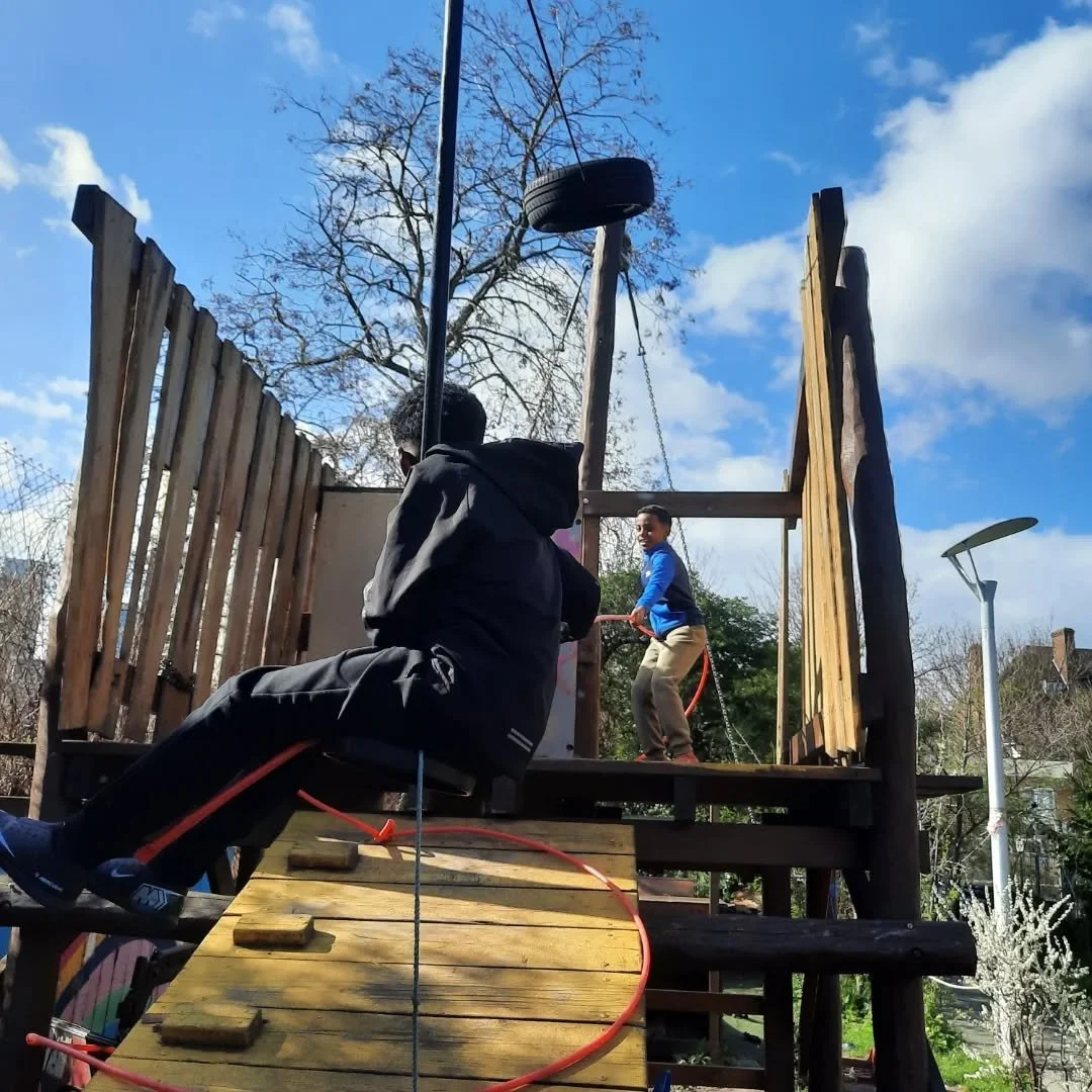 EASTER PT 1 - 
PLAYING 👈
BUILDING 🛠
EGG HUNTING 🐣
STAIN GLASS WINDOW MAKING 🪟
ALLOTMENT PAINTING 🎨🌱
HAMA BEADING 🐰
SKATE BOARD DESIGNING 🛹

#HAF2026 @lambeth_council @mayorsfundforlondon #kitchensocial