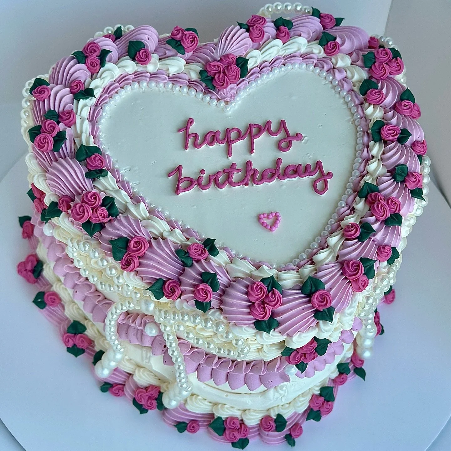 not sure when i&rsquo;ll be over this cake but it won&rsquo;t be for a while 💕🌹 #customcakes #vancouver