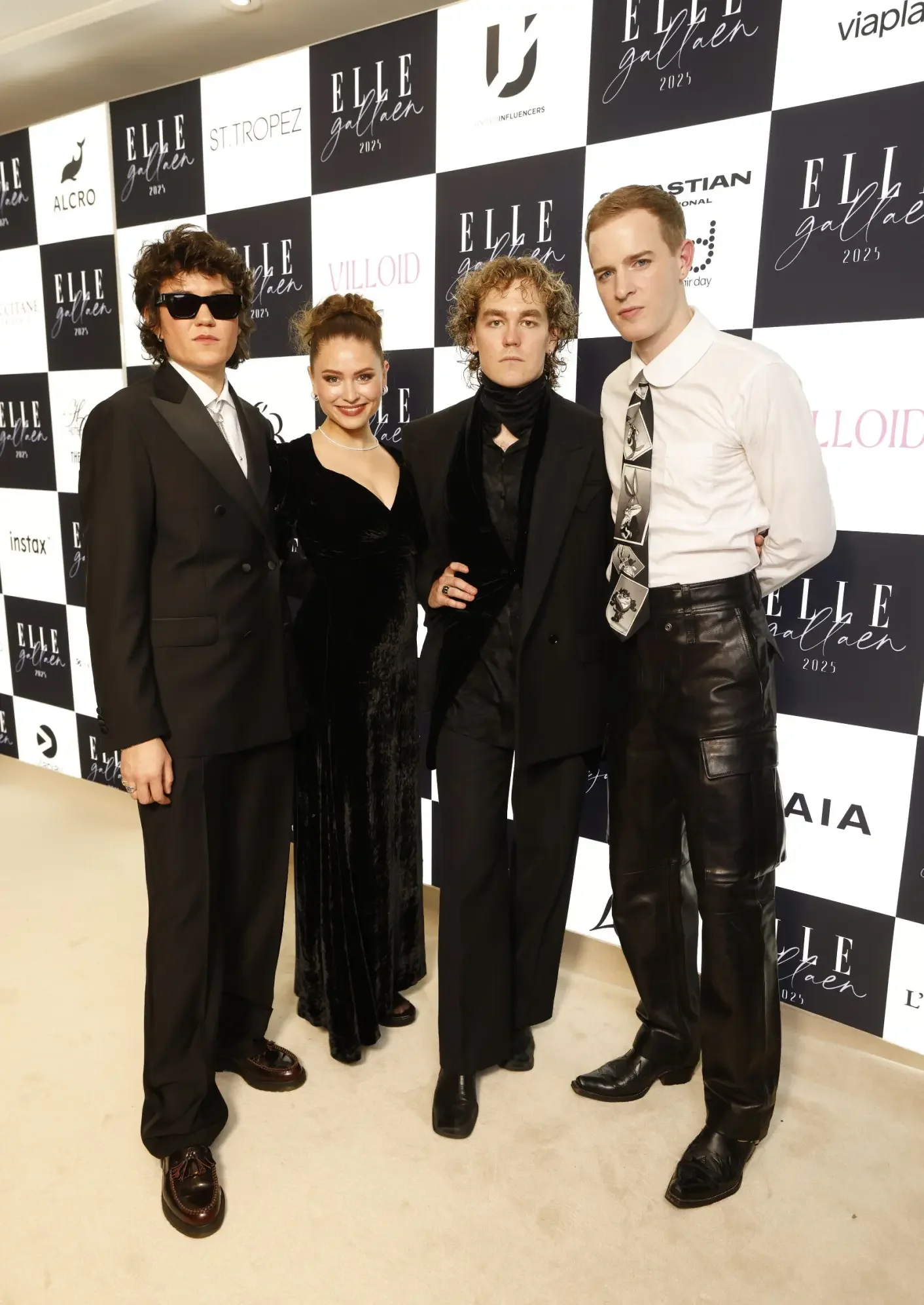 915146.webp