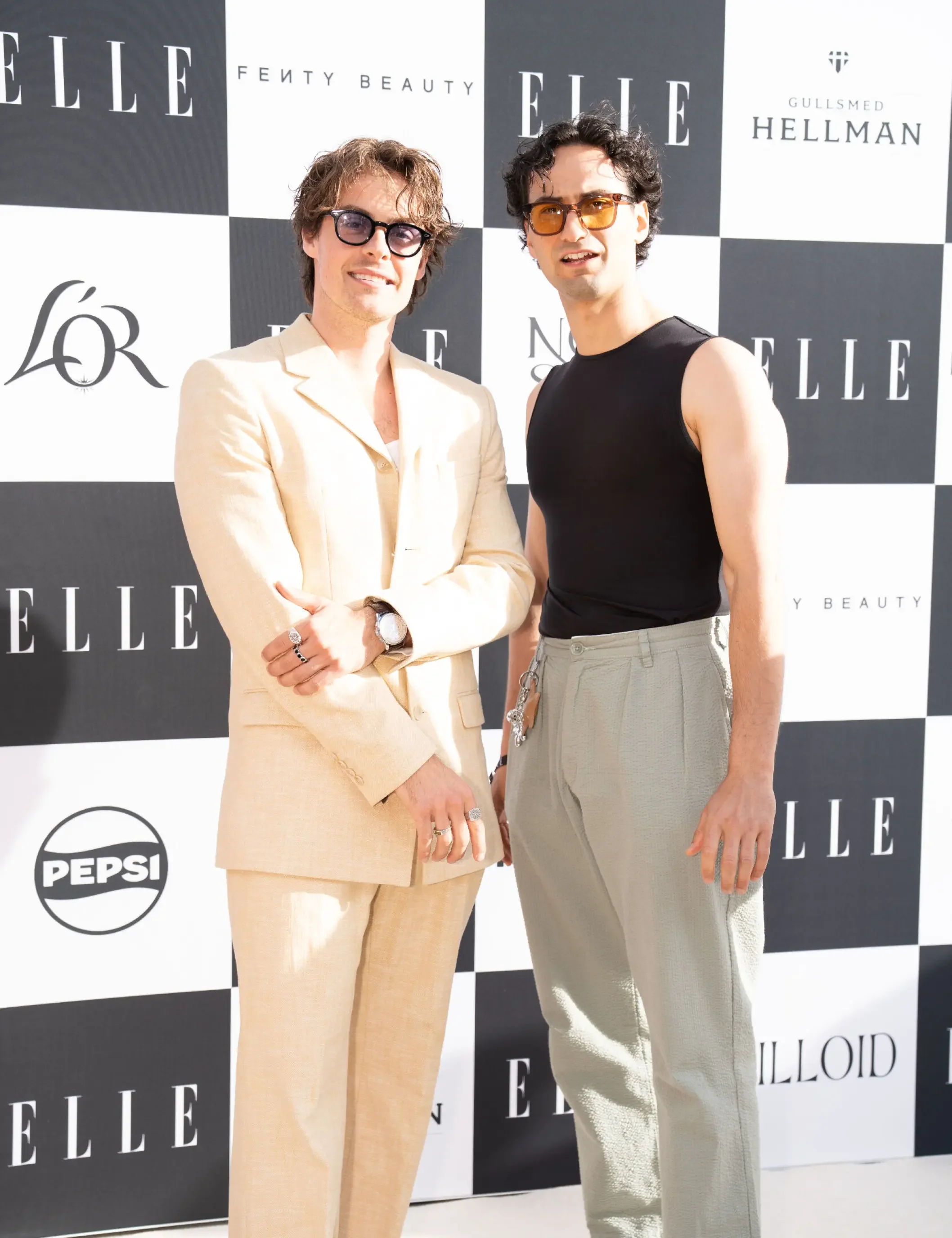 954312.webp