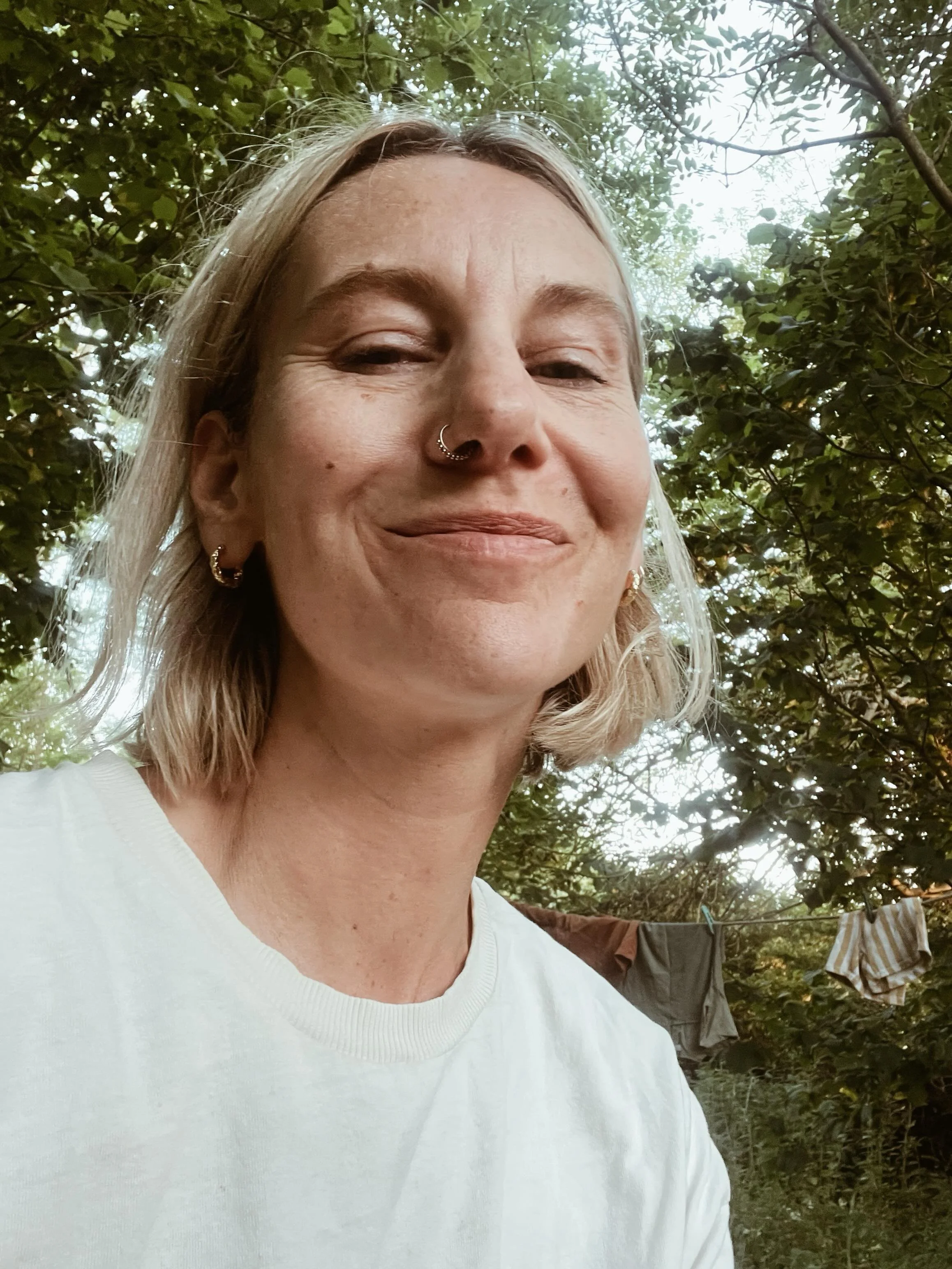The face of someone who has spent 4 days in exquisite nature 🌿 with a group of incredible humans and comes back to a garden in bloom and sweet peas to put in a pot 😌

What a gift to share this retreat with my boy and see him thrive with newfound fr