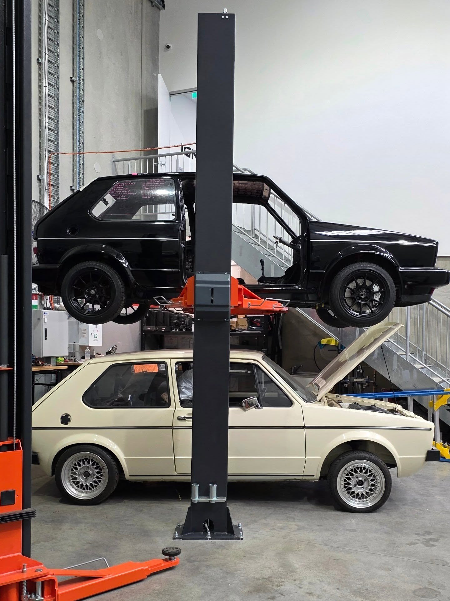 Old skool weekend. Trying our best to button up the 1977 MK1 Turbo build and get some key things done on the 1978 Swallowtail. Almost 100 years of German classics sharing a hoist space is rare!! 

Big week for our MK1 Turbo with all the suspension an