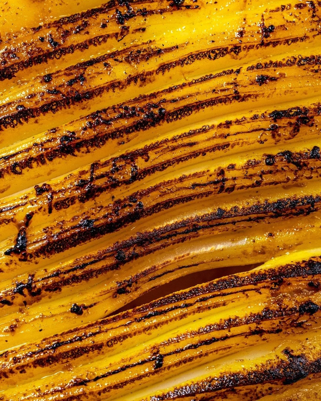 Bigfin reef squid, perfectly grilled. Paired with a bold peanut brittle sauce for a mix of smoky and savory depth. A modern Thai dish where texture and flavor connect.

🔗 Reservations via link in bio.
💬 LINE: somabangkok

#SOMABangkok #ThaiSocialKi