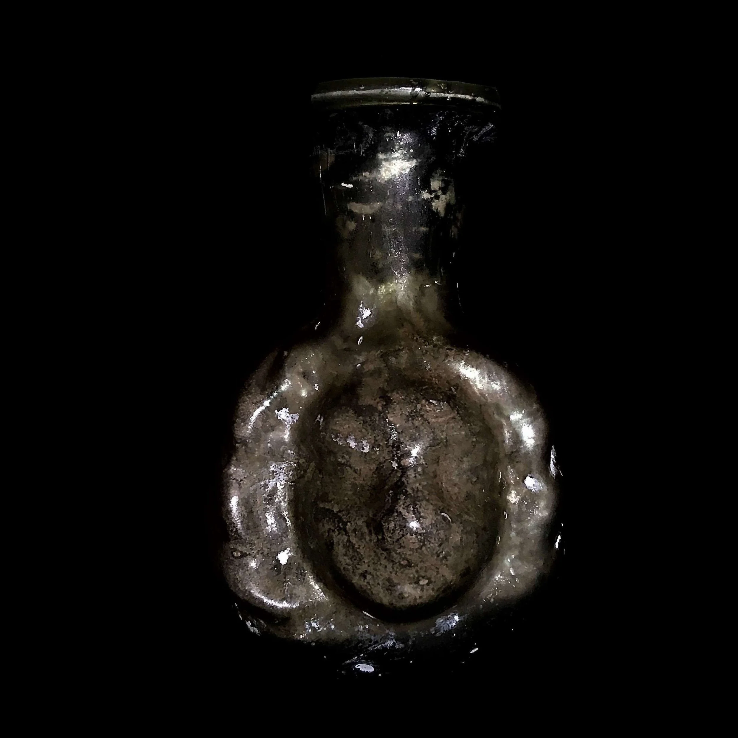 roman-pale-green-mould-blown-glass-janiform-or-janus-head-flask_56350_pic3_size1.jpg