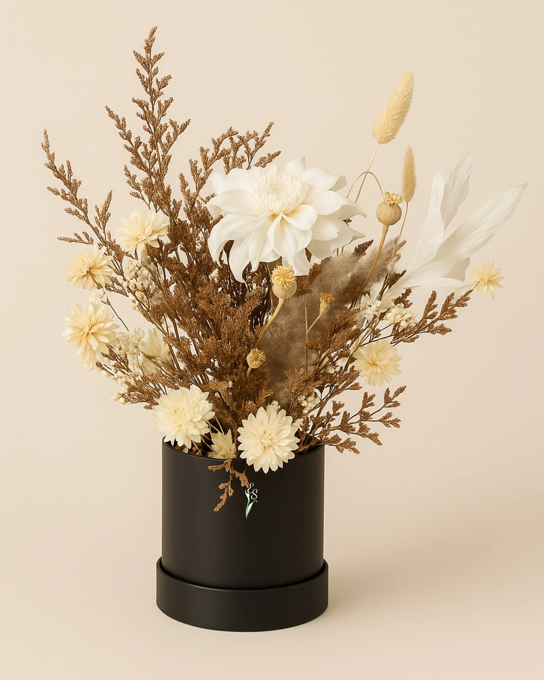 Desert Sands Bouquet Gift Box - Eternal Stems. Handcrafted dried & preserved arrangement