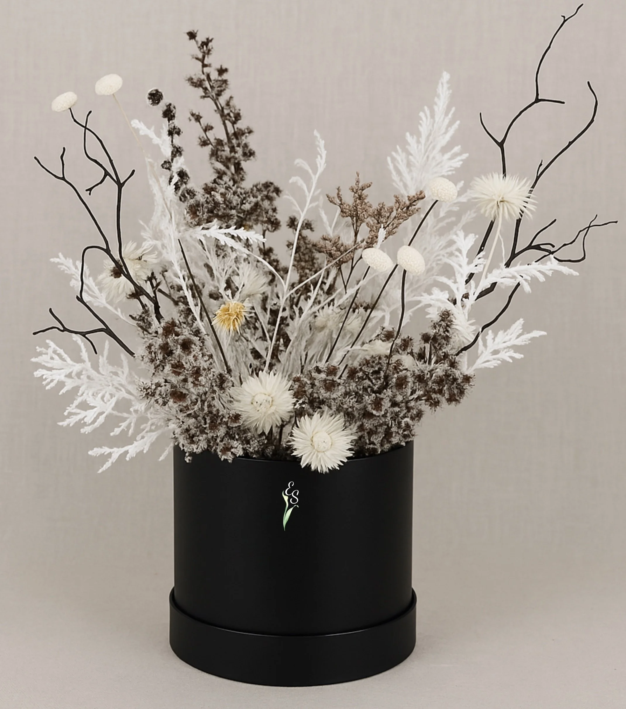 Frosted Noir Bouquet Gift Box - Eternal Stems. Handcrafted dried & preserved arrangement