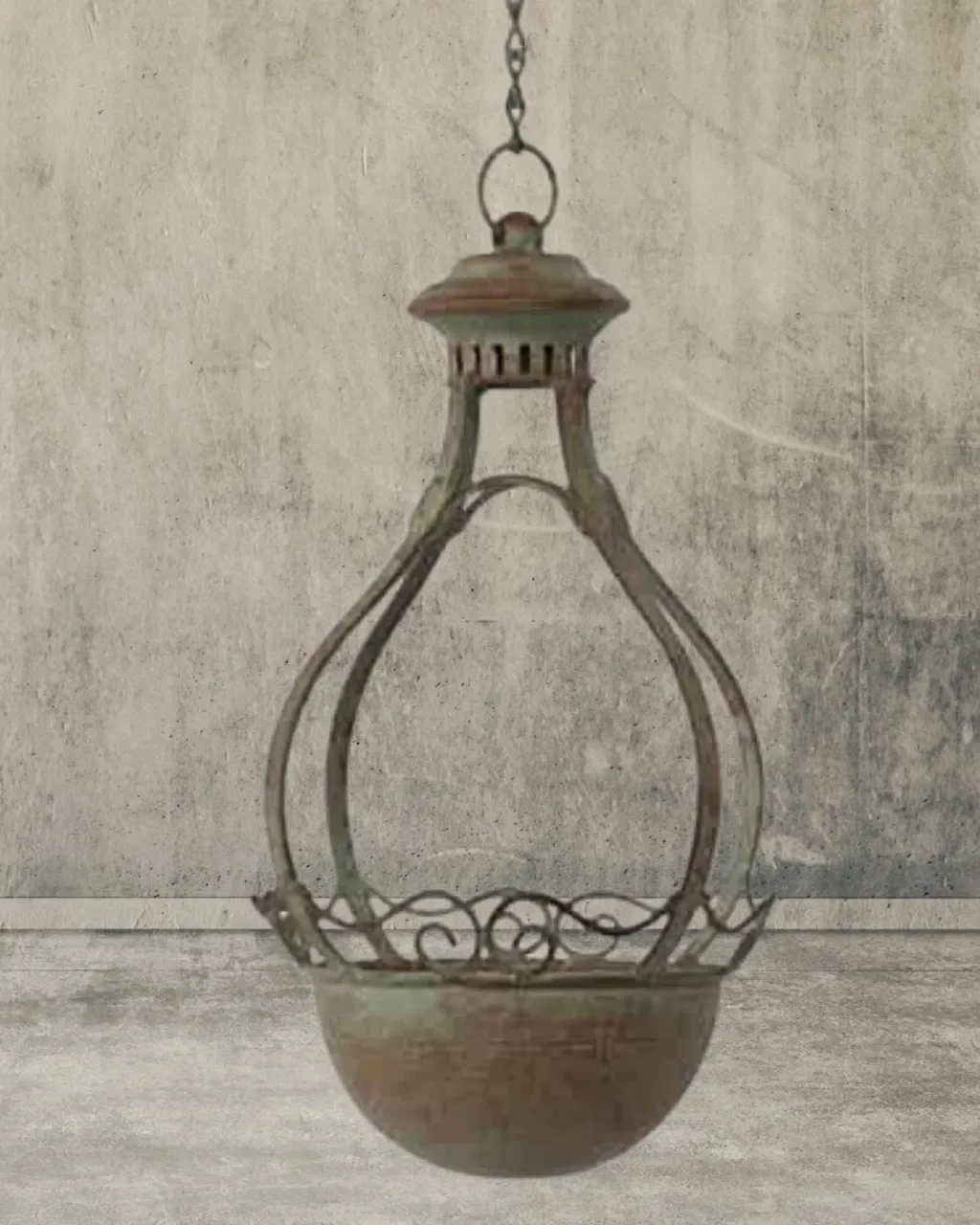 Provence%2BHanging%2BPlanter-648275 Large_converted.webp