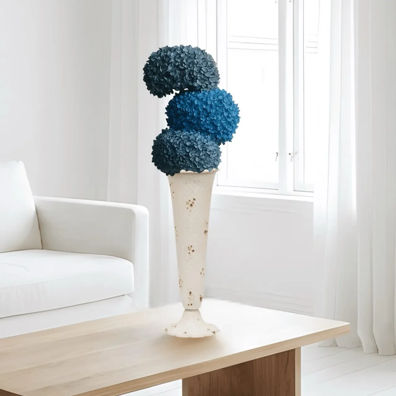 90cm Tall Dried Floral Hydrangea Vase Arrangement - Everlasting White/Blue Decor