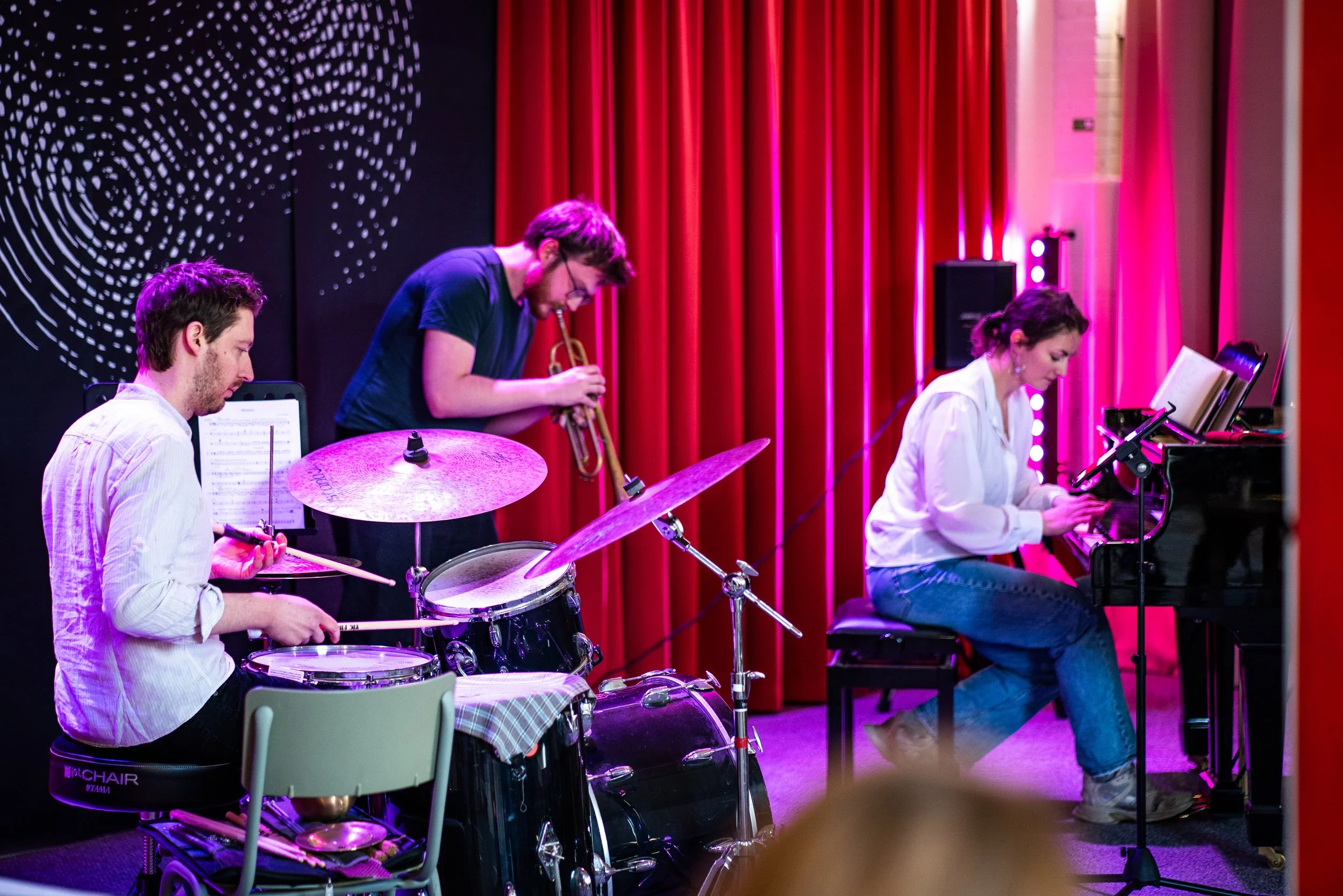 Tillmanns trio GR-8.jpg