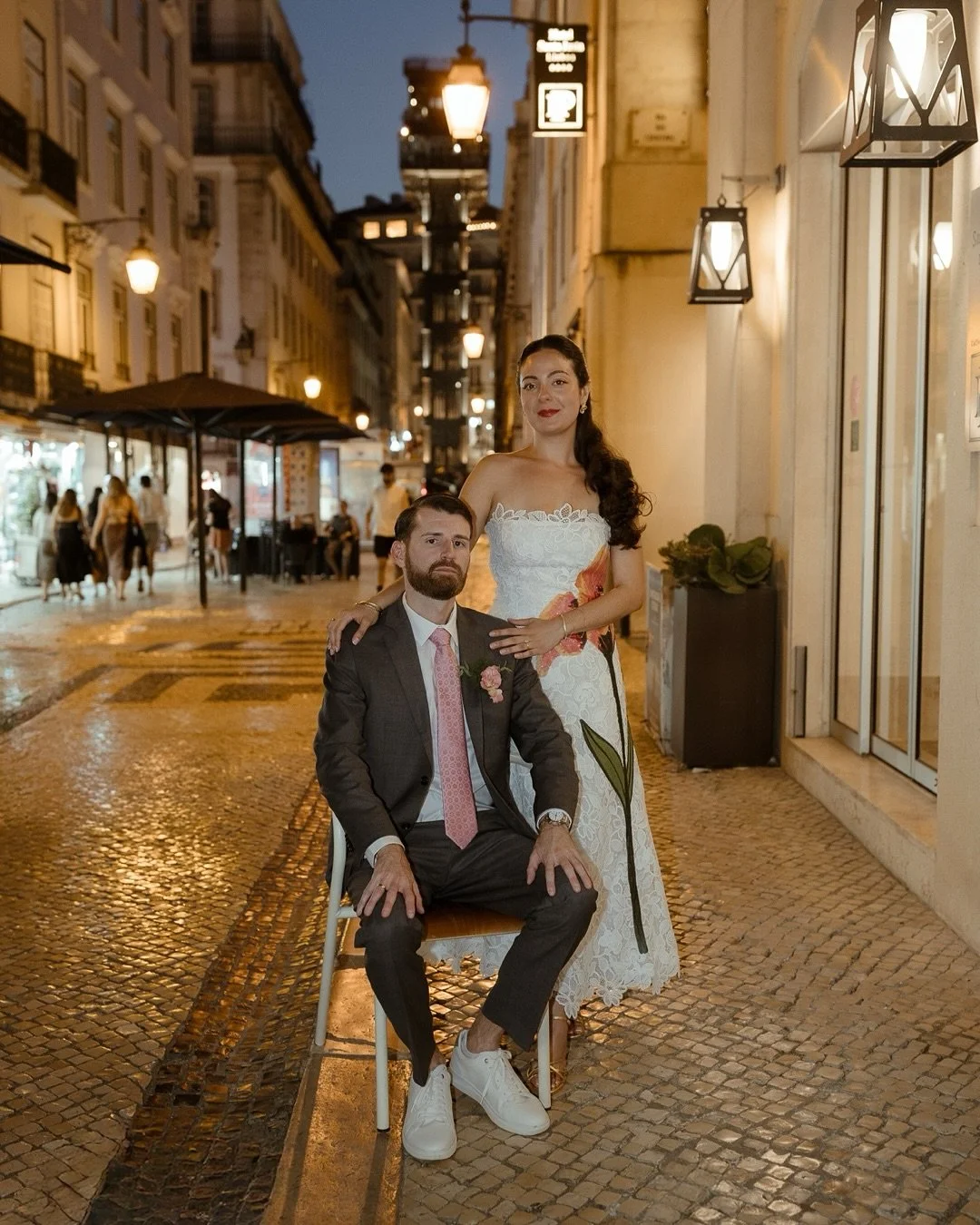 Karina &amp; Jay flew all the way from the United States to celebrate their love in the heart of Lisbon.

There&rsquo;s something magical about this city when the sun dips below the horizon and the streets glow under the warm embrace of streetlights.