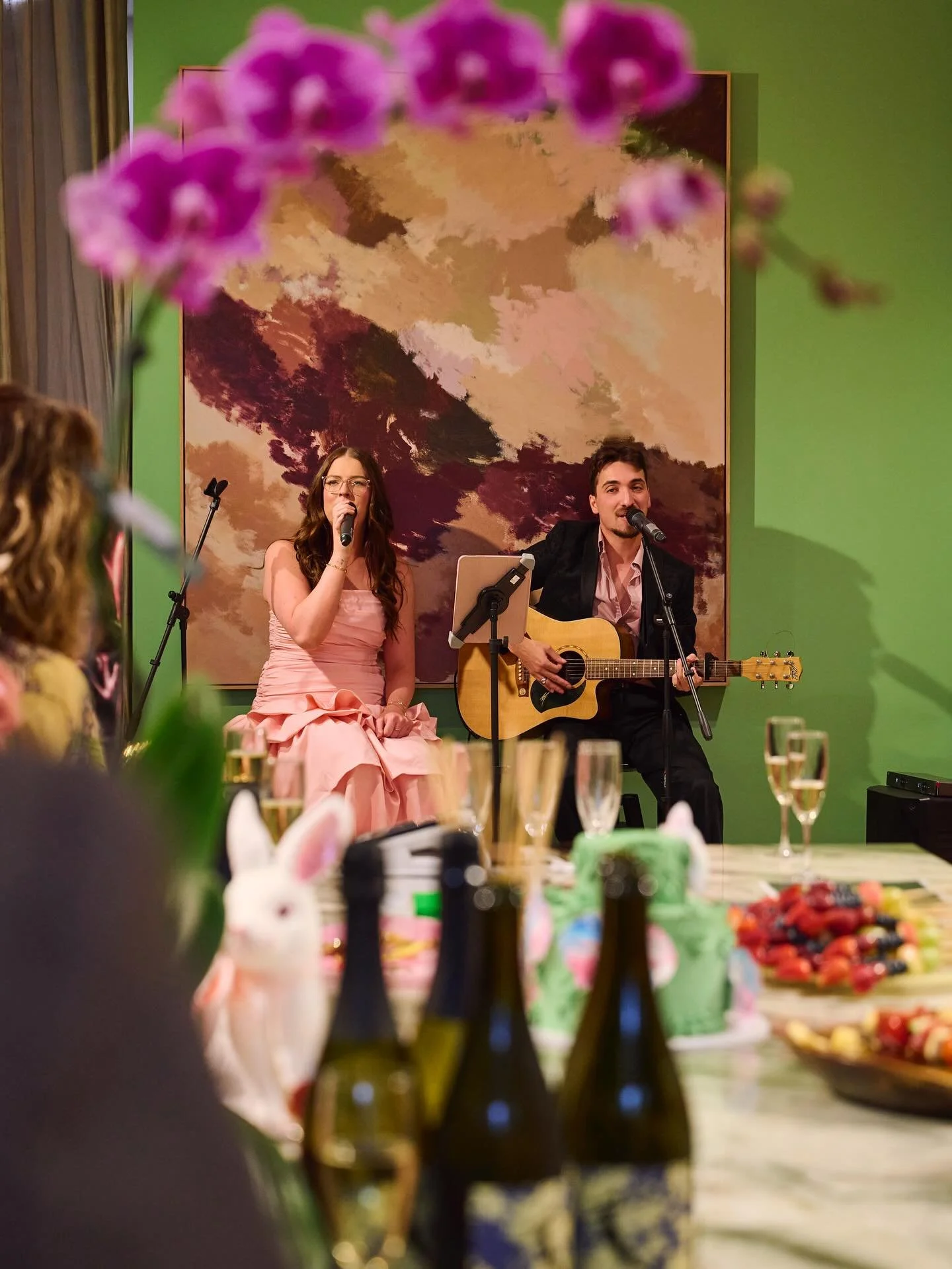 Live music to match the moment. Our Ellen Entertainment Acoustic Duo provided the live soundtrack for the JUSTIN TONG Boutique launch event. A seamless fusion of artistry, fashion, and creativity. Congratulations all🤍

Acoustic Duo- @jacksonnharriss