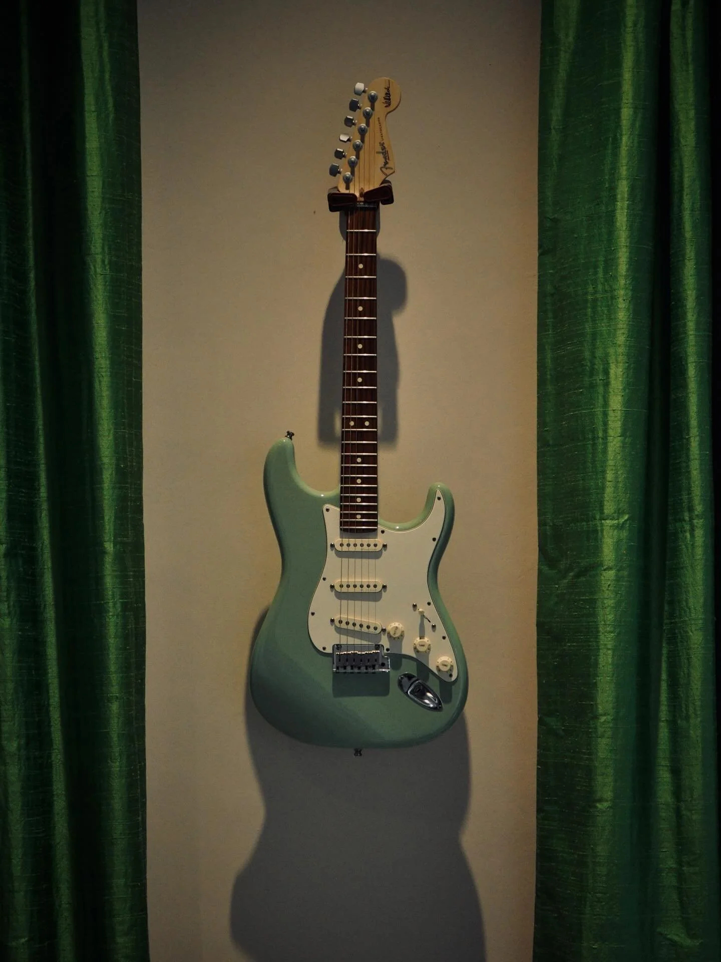 Somewhere between sound and silence 

#OchoVibes #ClubOcho #OchoCotswolds #PrivateMembersClub #MembersOnly #LuxuryLifeStyle #Elite #ExclusiveAccess