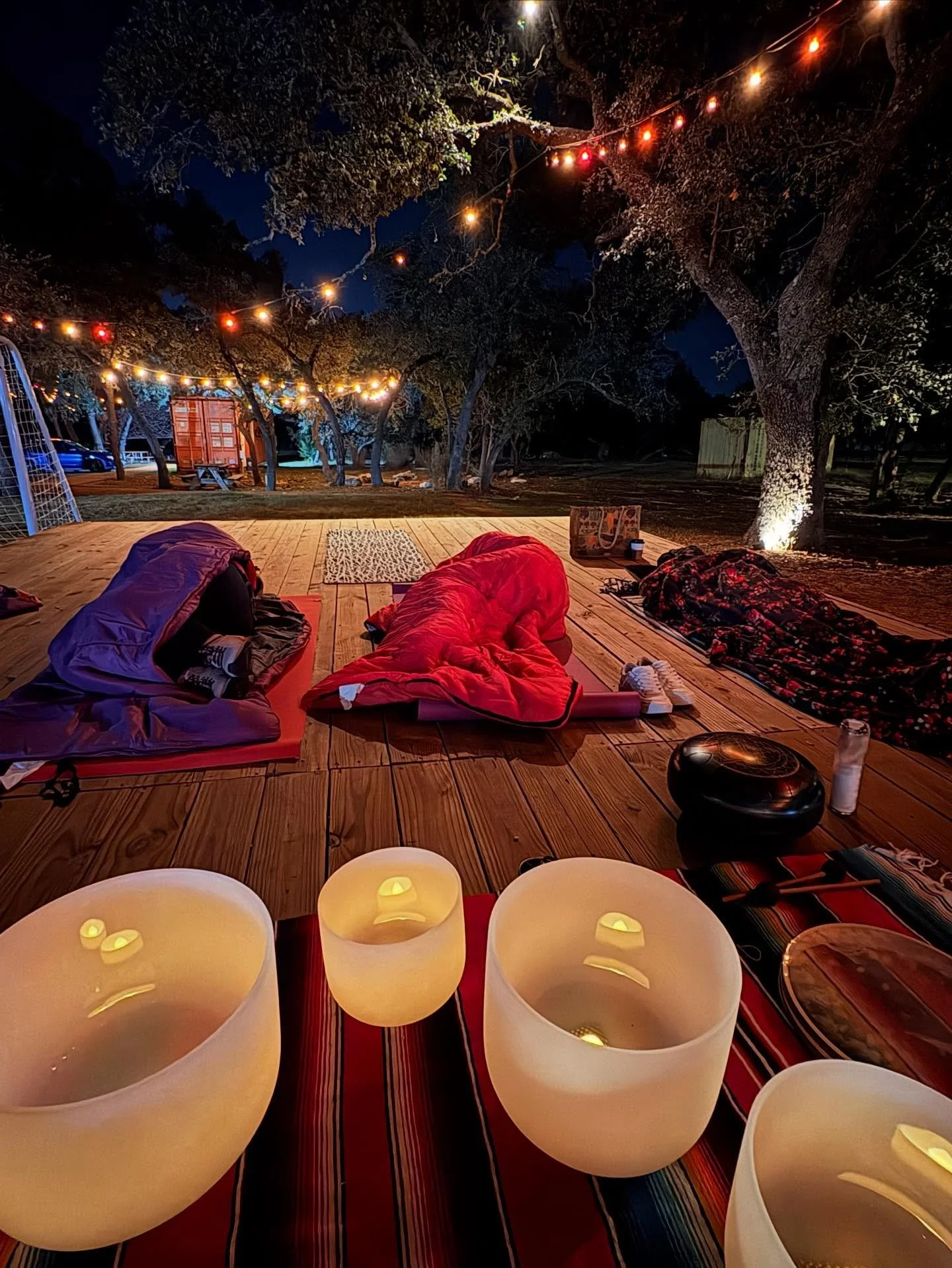 Cozy and intimate night of sound healing at @ladosiscoffee. 🥰Bundled up in sleeping bags and blankets, everyone found their zen under the moon and stars. ✨