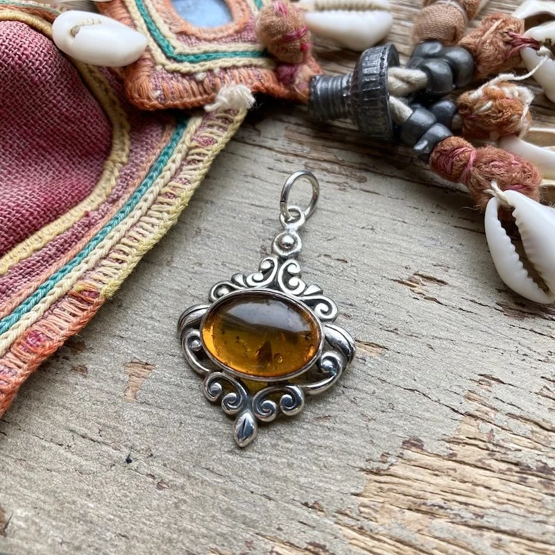 vintage ornate sterling silver and amber pendant 3.jpeg