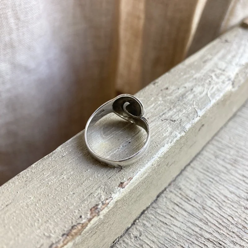 vintage sterling silver spiral ring 2.jpeg