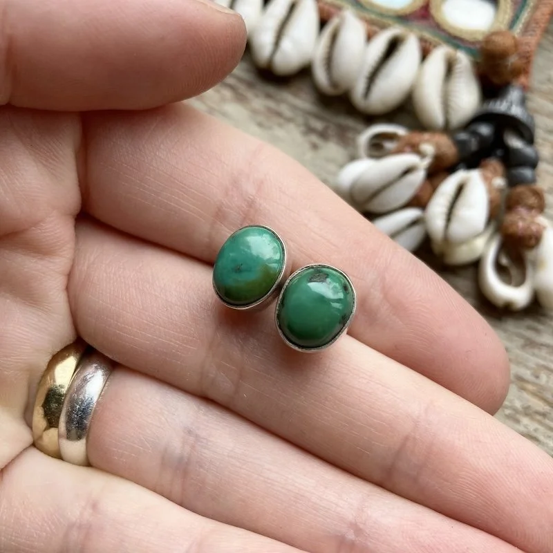 vintage sterling silver green turquoise earrings 3.jpeg