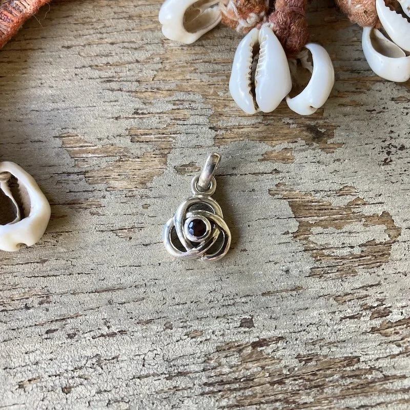 sterling silver celtic garnet pendant 1.jpeg