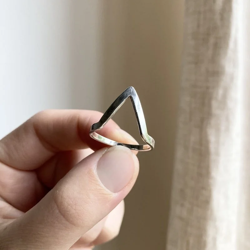 simple sterling silver minimalist ring 3.jpeg