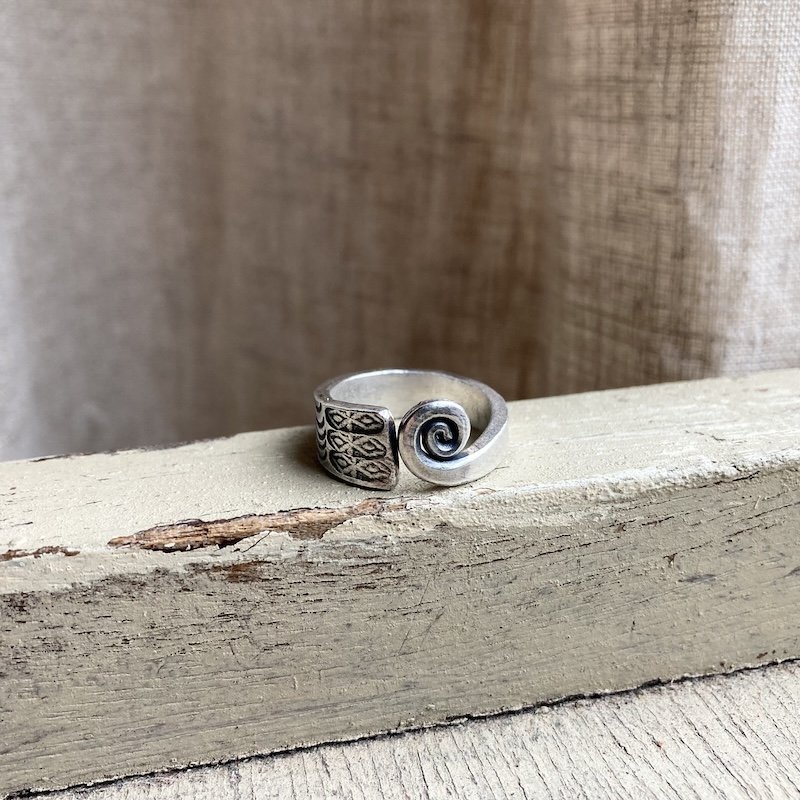 Beautiful Solid Pure Silver Hill Tribe Ring