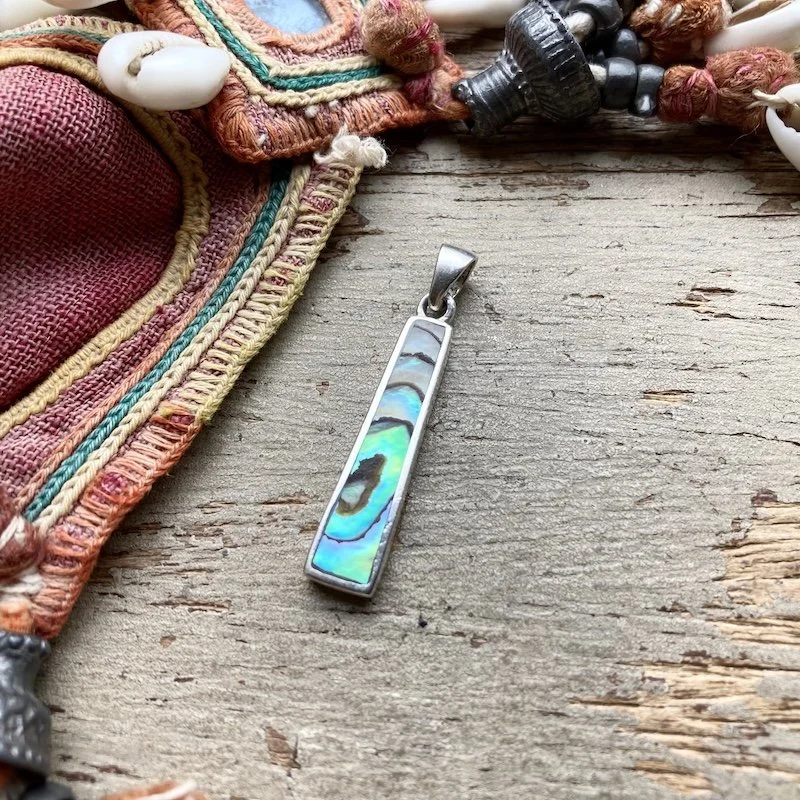 simple sterling silver abalone shell pendant 3.jpeg