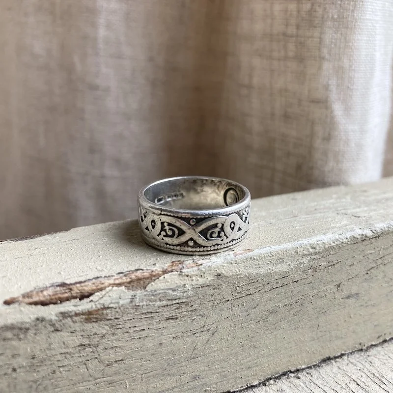 vintage ornate sterling silver ring 2.jpeg