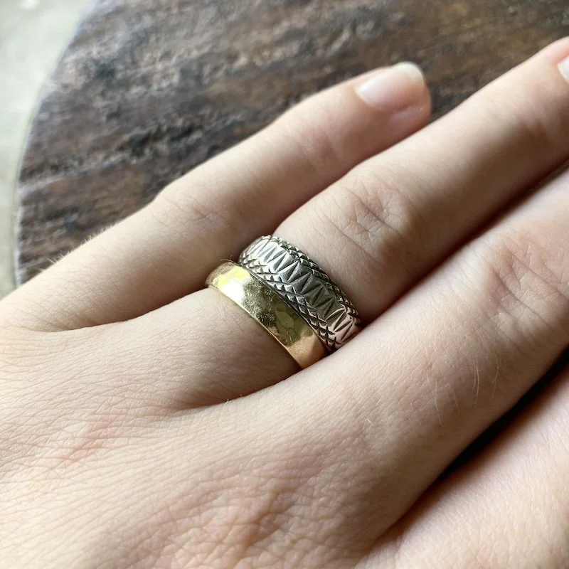 solid silver engraved band ring 1.jpeg