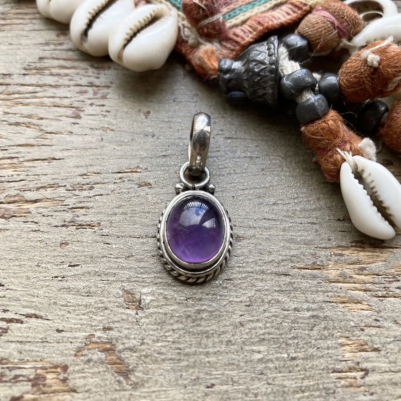 Pretty Vintage Sterling Silver Amethyst Pendant
