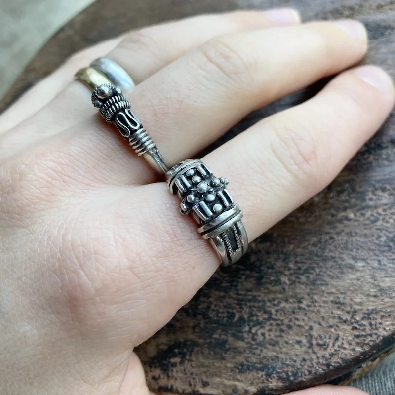 Vintage chunky ornate sterling silver ring 5.jpeg