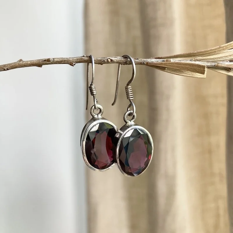 vintage simple sterling silver and garnet earrings 4.jpeg