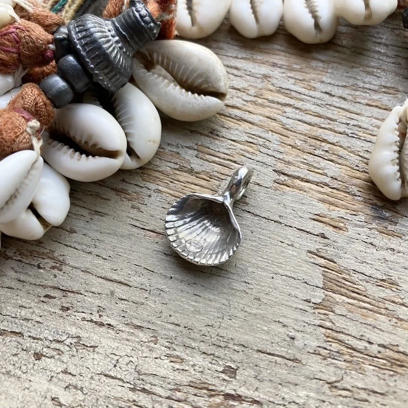 solid silver cockle shell pendant 2.jpeg