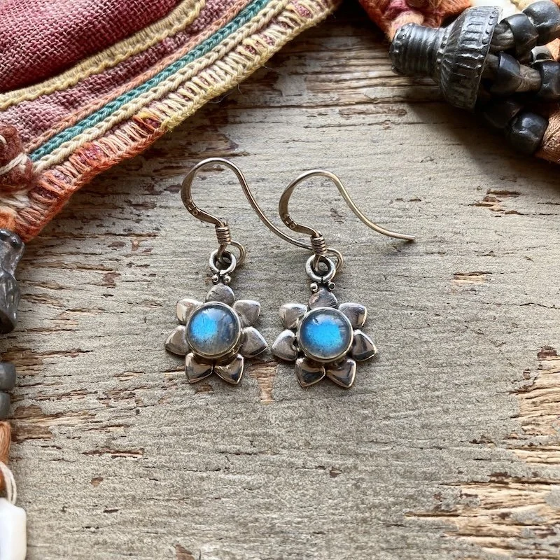 sterling silver labradorite flower earrings 2.jpeg