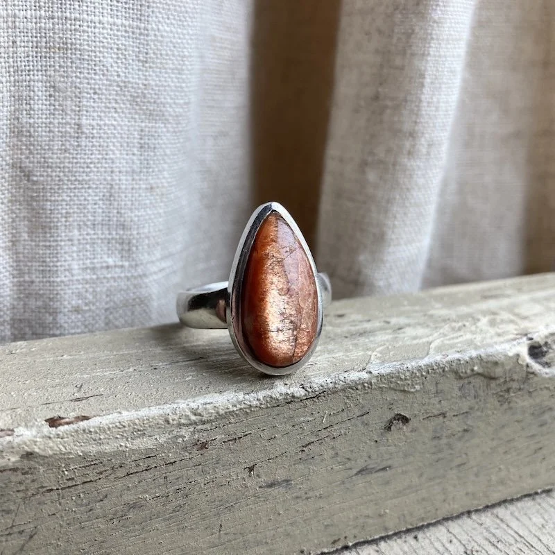 vintage sterling silver sunstone ring 2.jpeg