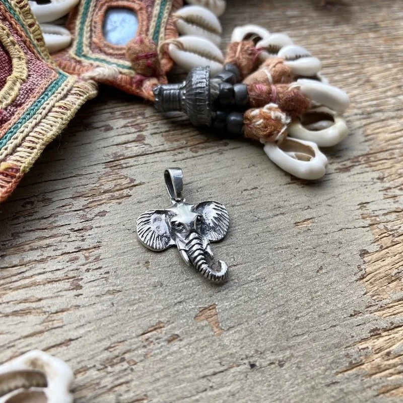 sterling silver elephant pendant 2.jpeg