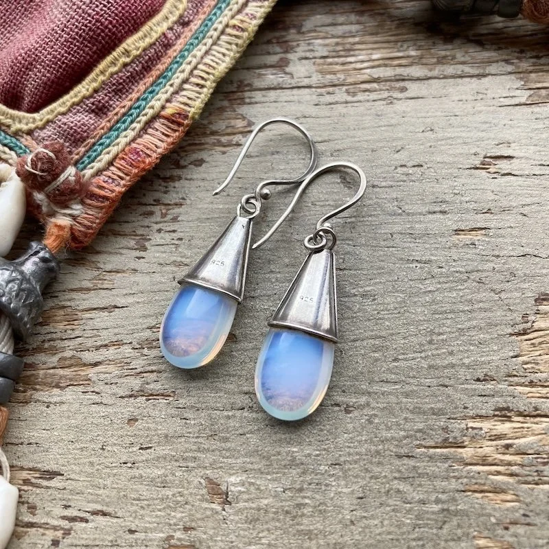 vintage dreamy opalescent glass earrings 3.jpeg