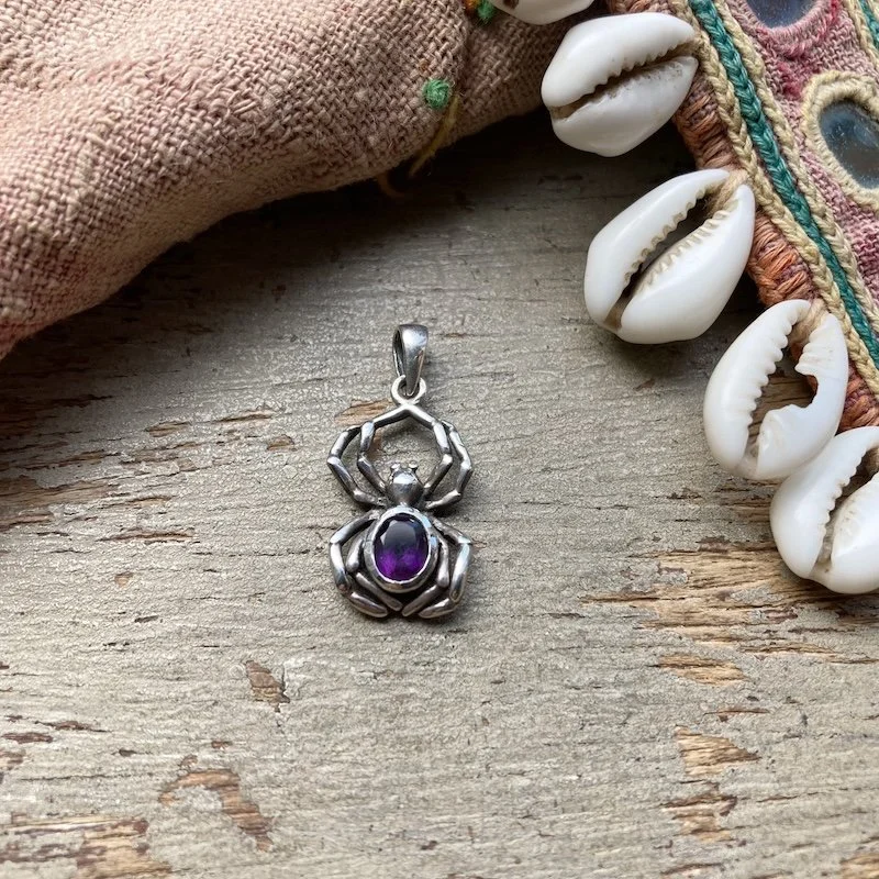 sterling silver amethyst spider pendant 1.jpeg
