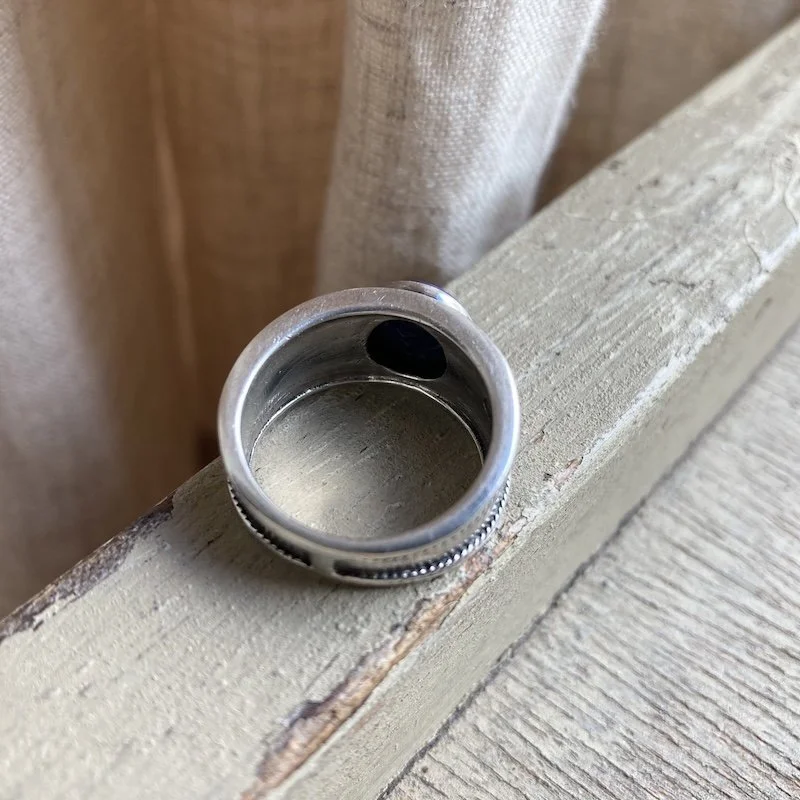 vintage sterling silver lapis lazuli ring 3.jpeg