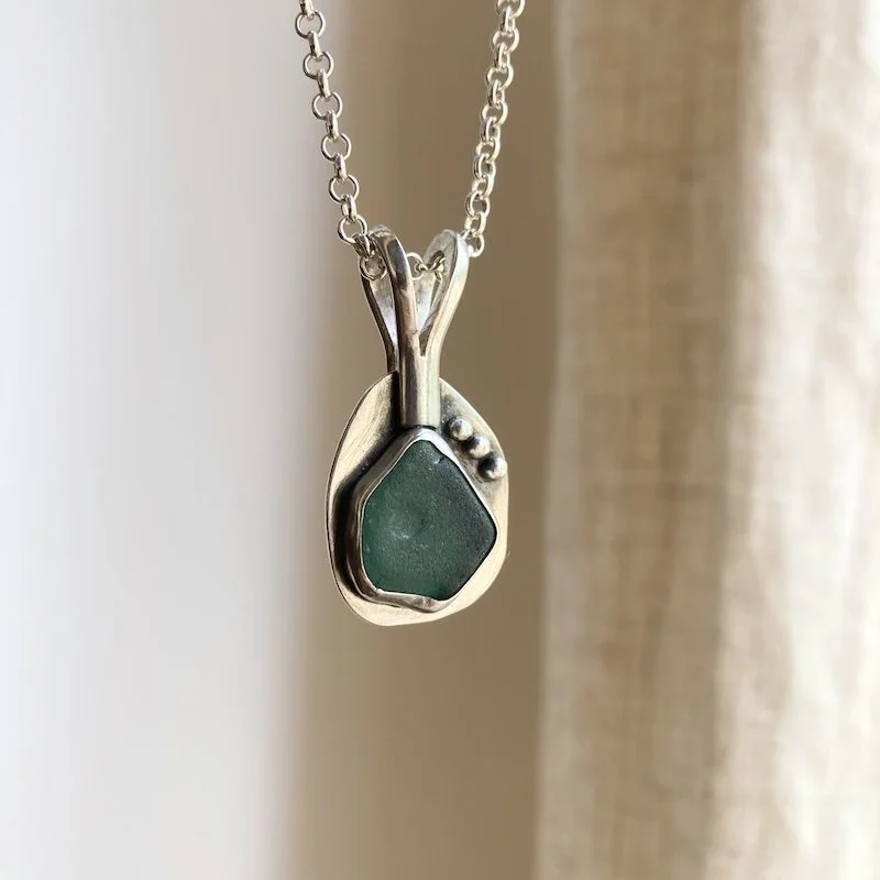 handmade sterling silver and seaglass necklace 1.jpeg