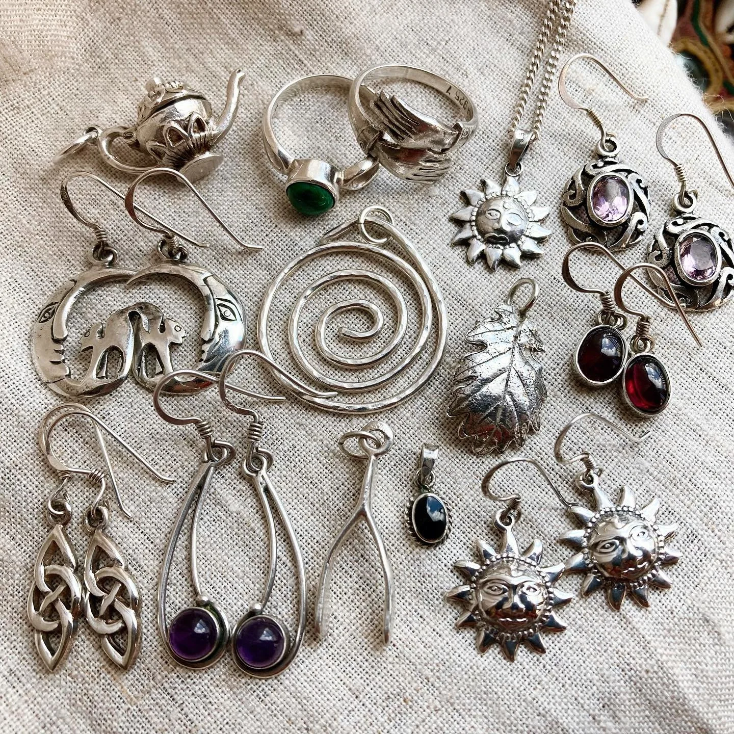 Happy Friday folks! Here&rsquo;s a little offering of dreamy jewels to start the weekend off with some sparkle ✨☁️

All 925 sterling silver, and handpicked with love as always 🌸

Find them all online now! Wishing you all a wonderful and restful week