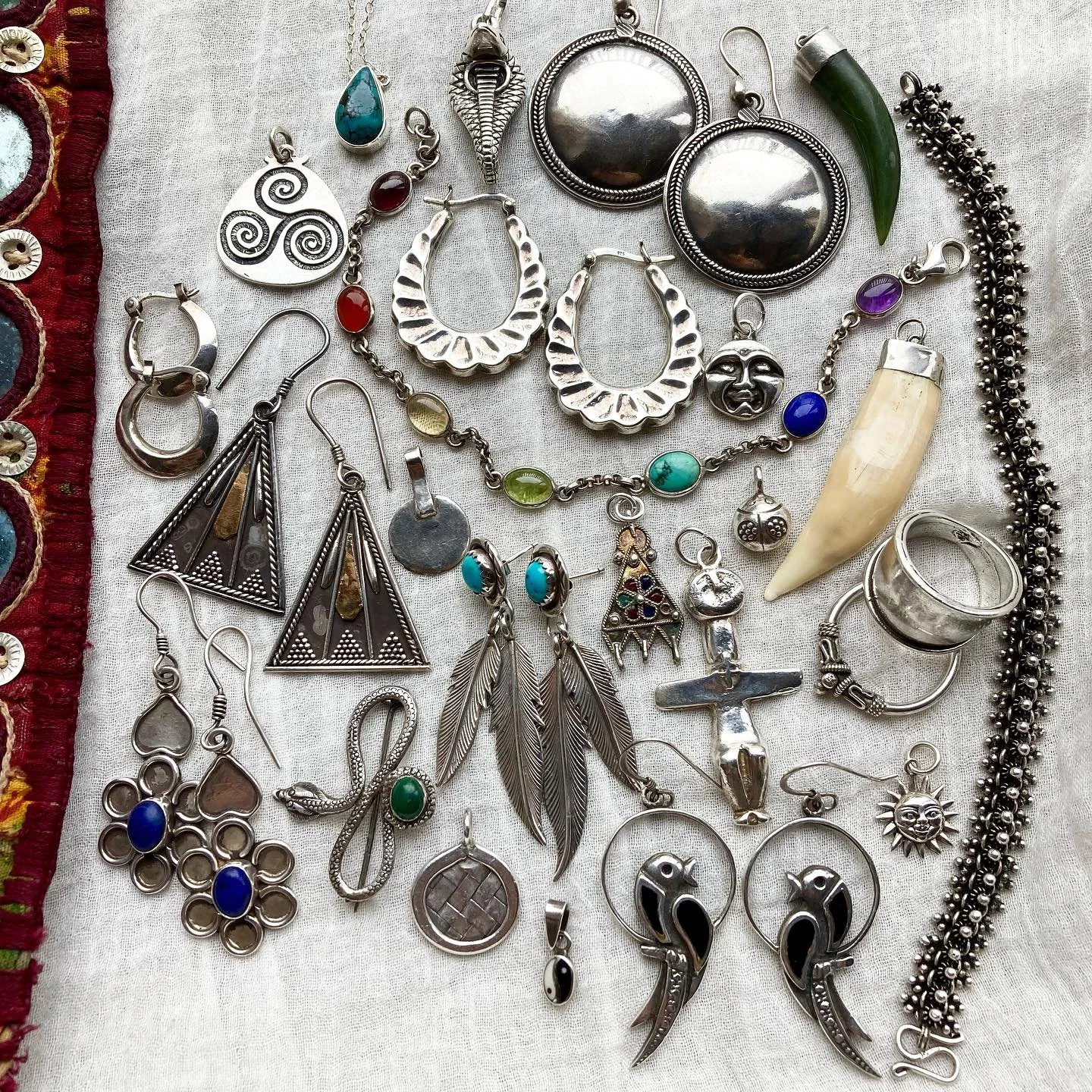 New collection now live! 🌞✨

A little bunch of my absolute favourite pieces found on my last buying trip ~ all handpicked and chosen with LOVE 🤍

All 925 sterling silver with natural stones and crystals ✨🌙

And as always, there&rsquo;s only one of