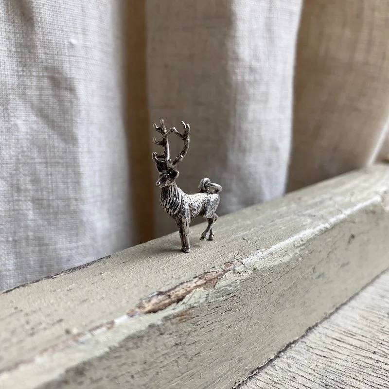 vintage sterling silver stag pendant 2.jpeg