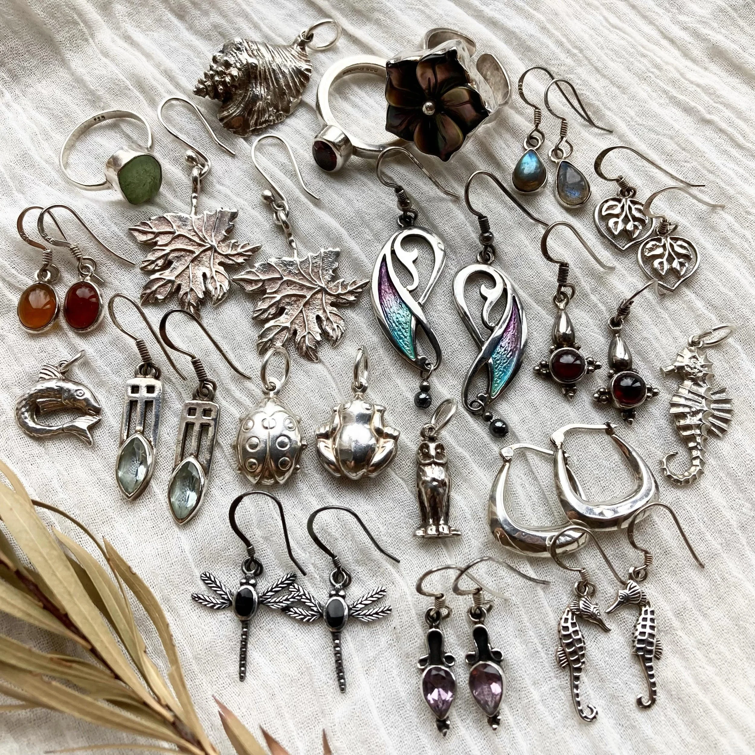 The prettiest bunch of dreamy vintage jewels just went online 🌸☁️

I absolutely love rummaging through my huge box of stock and pulling out pieces that I think will go together, and curating them into these little collections ~ it&rsquo;s one of my 