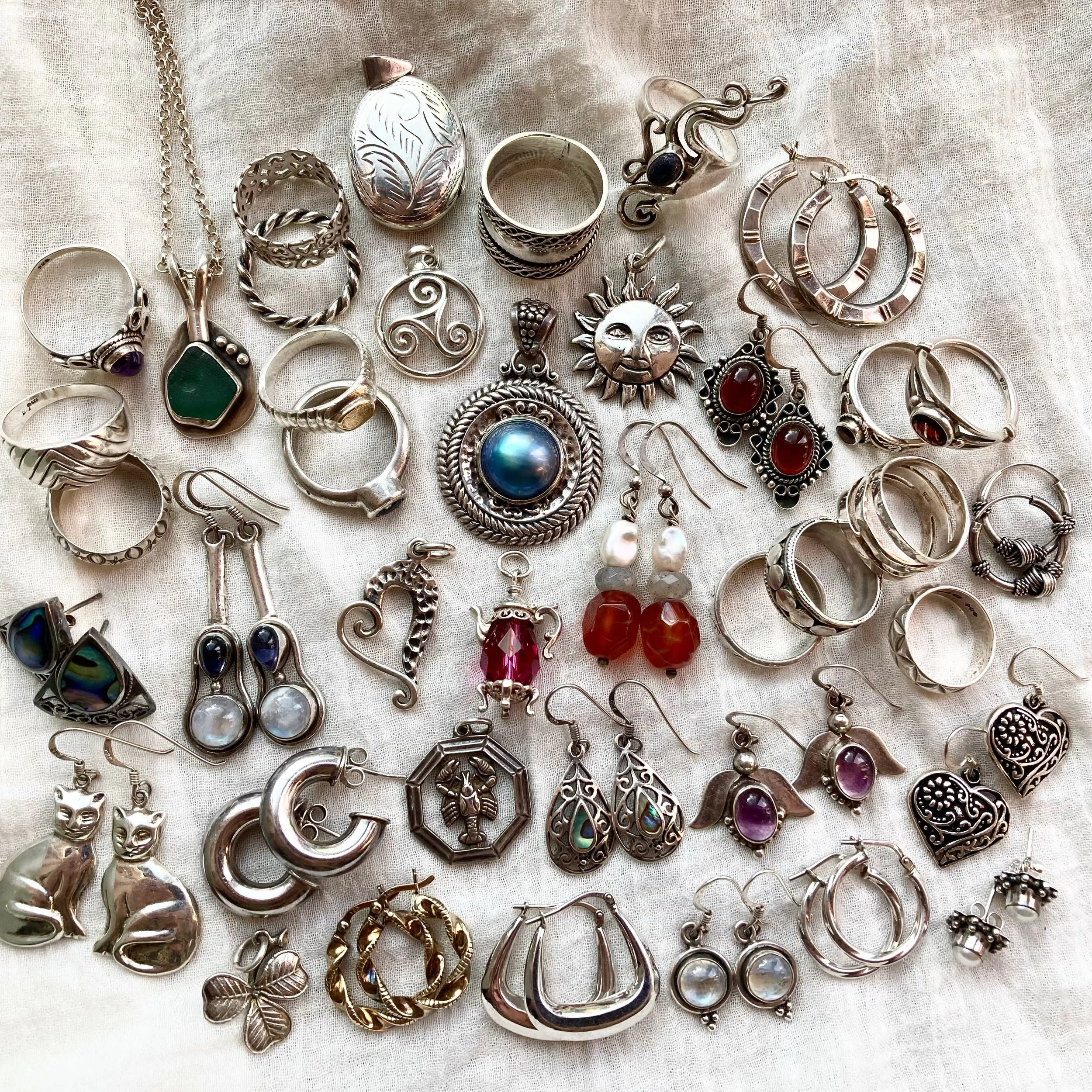 Dreamy handpicked sterling silver treasures online now 🌙✨ So many gorgeous natural stones and crystals in this bunch 🙏🏼 

Rings, earrings, pendants, charms, and necklaces in all sorts of styles 🦋 I hope you see something you like! 🥰

Everything 