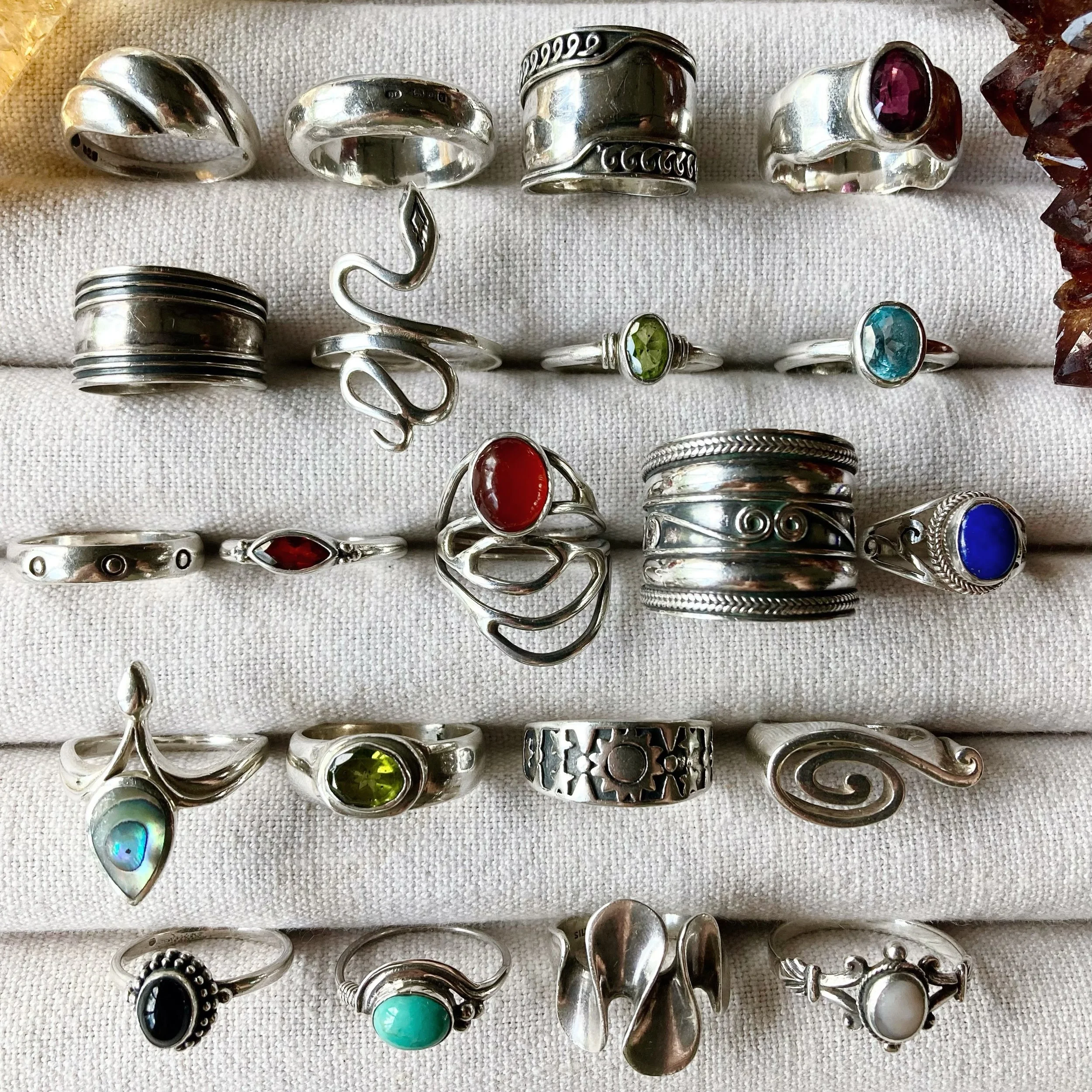 A surprise little ring drop to kick off the week! 🌀

21 beautiful handpicked silver rings, in an array of shapes, styles and sizes, with lots of beautiful stones 😍✨ 

All 925 sterling silver as always 🌙 

Just one of each available! All listed onl