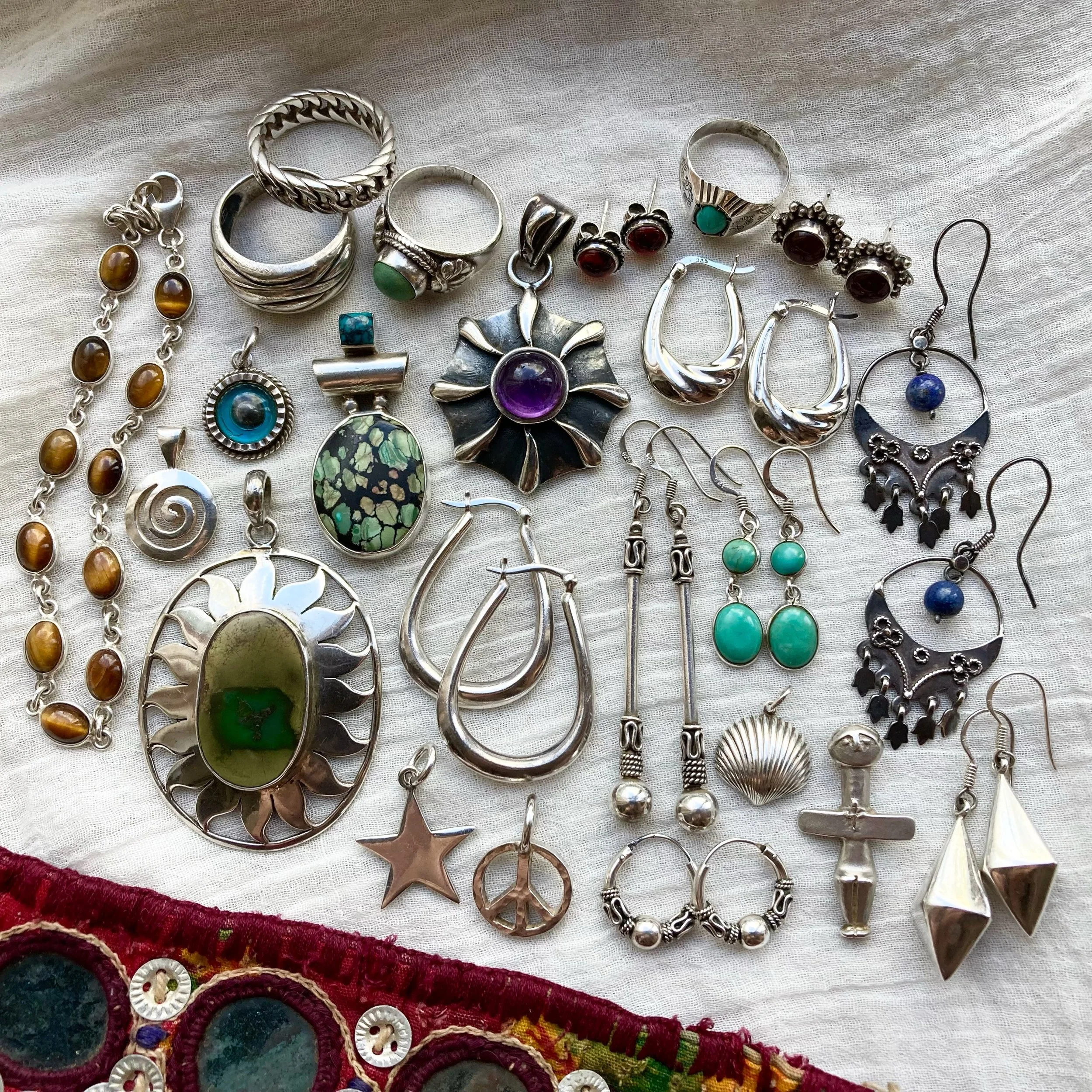 ✨ NOW LIVE! ✨

All these beautiful hand-picked treasures are now available! There&rsquo;s some really special pieces in this collection 😍 Statement pendants, everyday hoops, lovely earrings and some gorgeous rings too 🌀 

Hope you enjoy them! You c