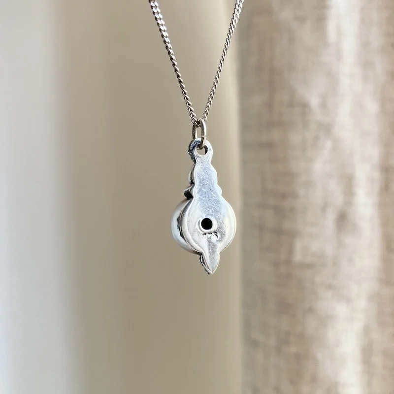 Beautiful Vintage Sterling Silver and Turquoise Necklace