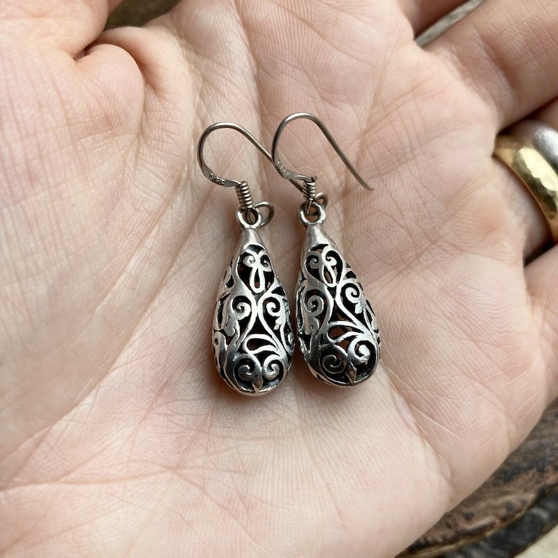 Pretty Vintage Sterling Silver Openwork Droplet Earrings