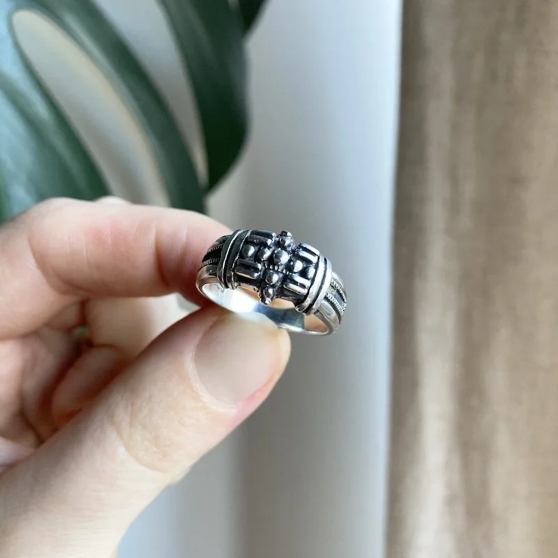Vintage chunky ornate sterling silver ring 4.jpeg