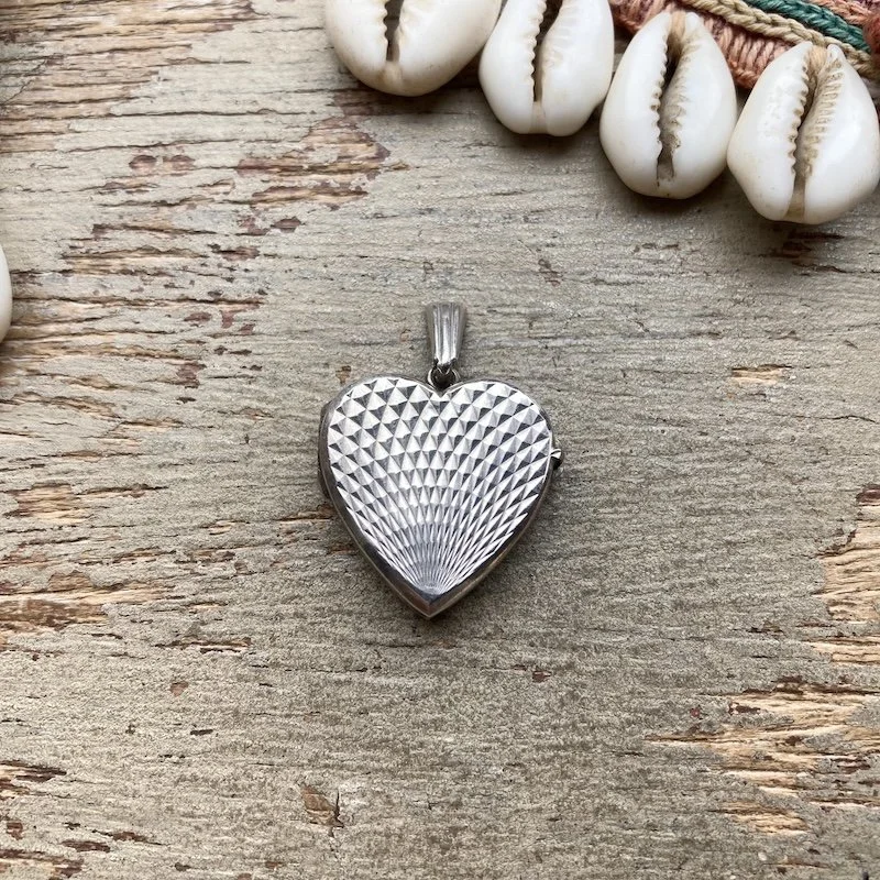 Pretty Vintage Sterling Silver Textured Love Heart Locket